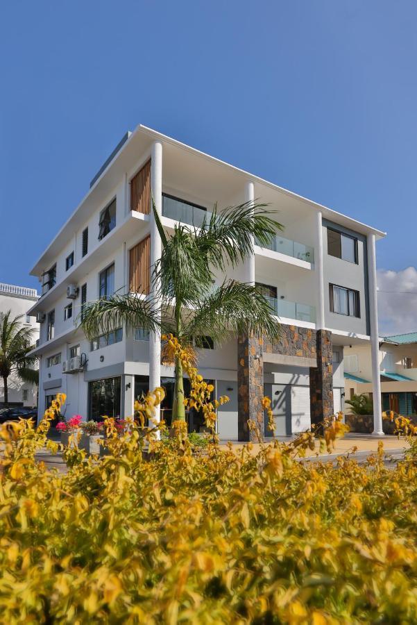 Oceanbreeze Apartments Mont Choisy Екстериор снимка